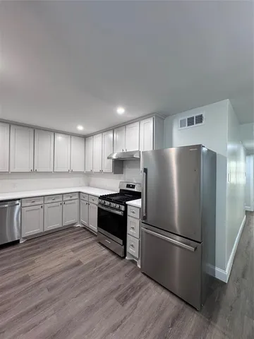 $2,100 | 2553 Wicker Avenue, Farmers Branch, TX 75234