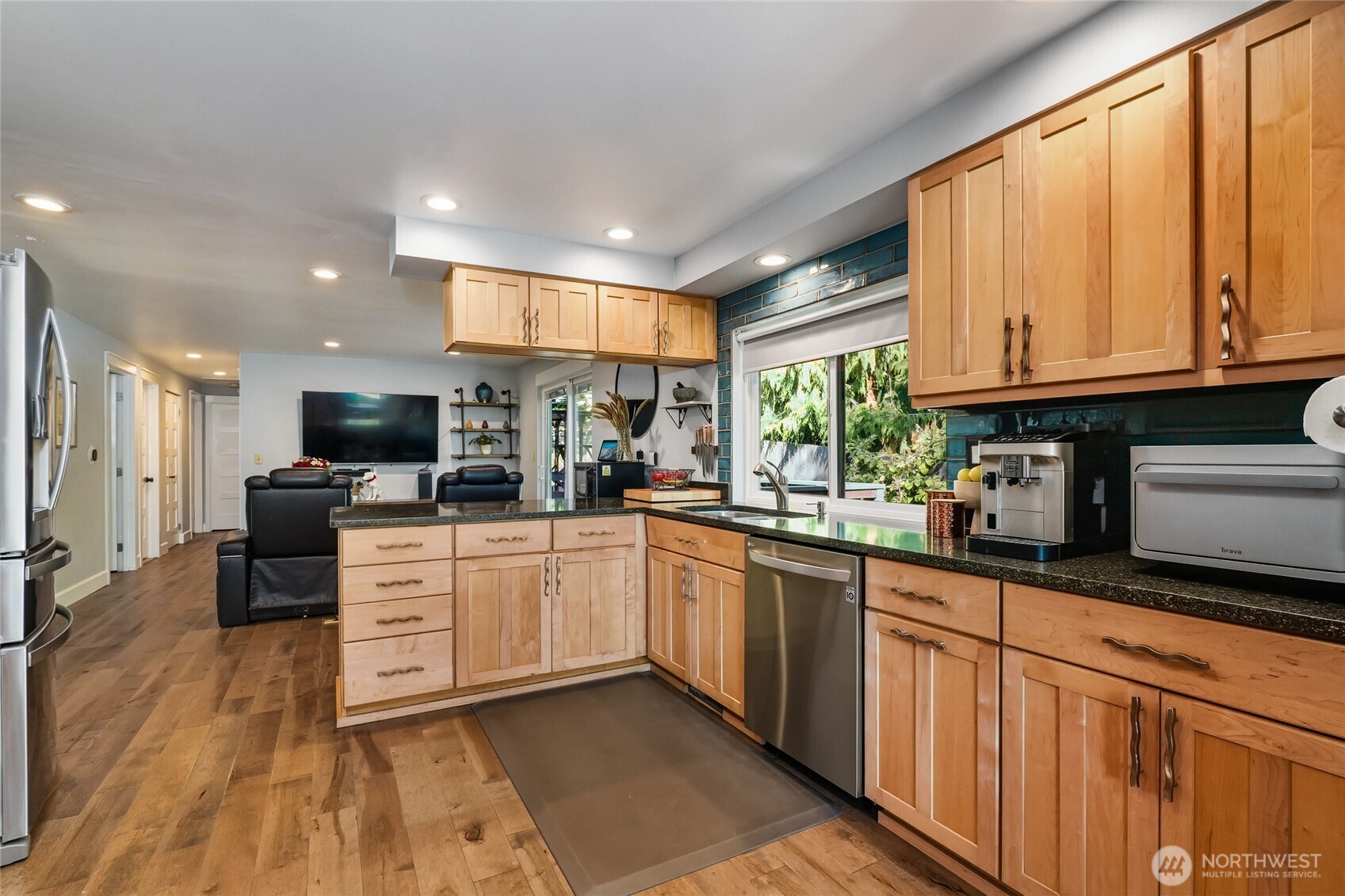 10414 Southwest 110th Street Vashon, WA 98070 - Photo 14 of 37