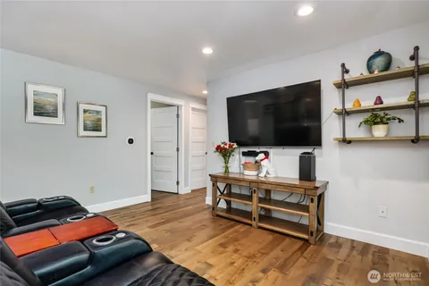 $875,000 | 10414 Southwest 110th Street, Vashon, WA 98070