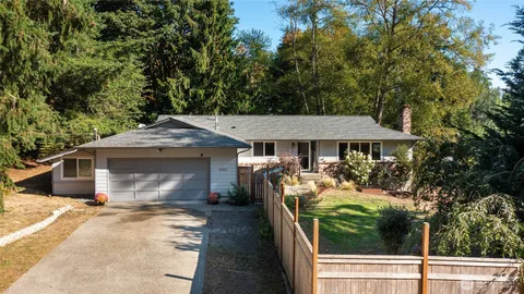 $875,000 | 10414 Southwest 110th Street, Vashon, WA 98070