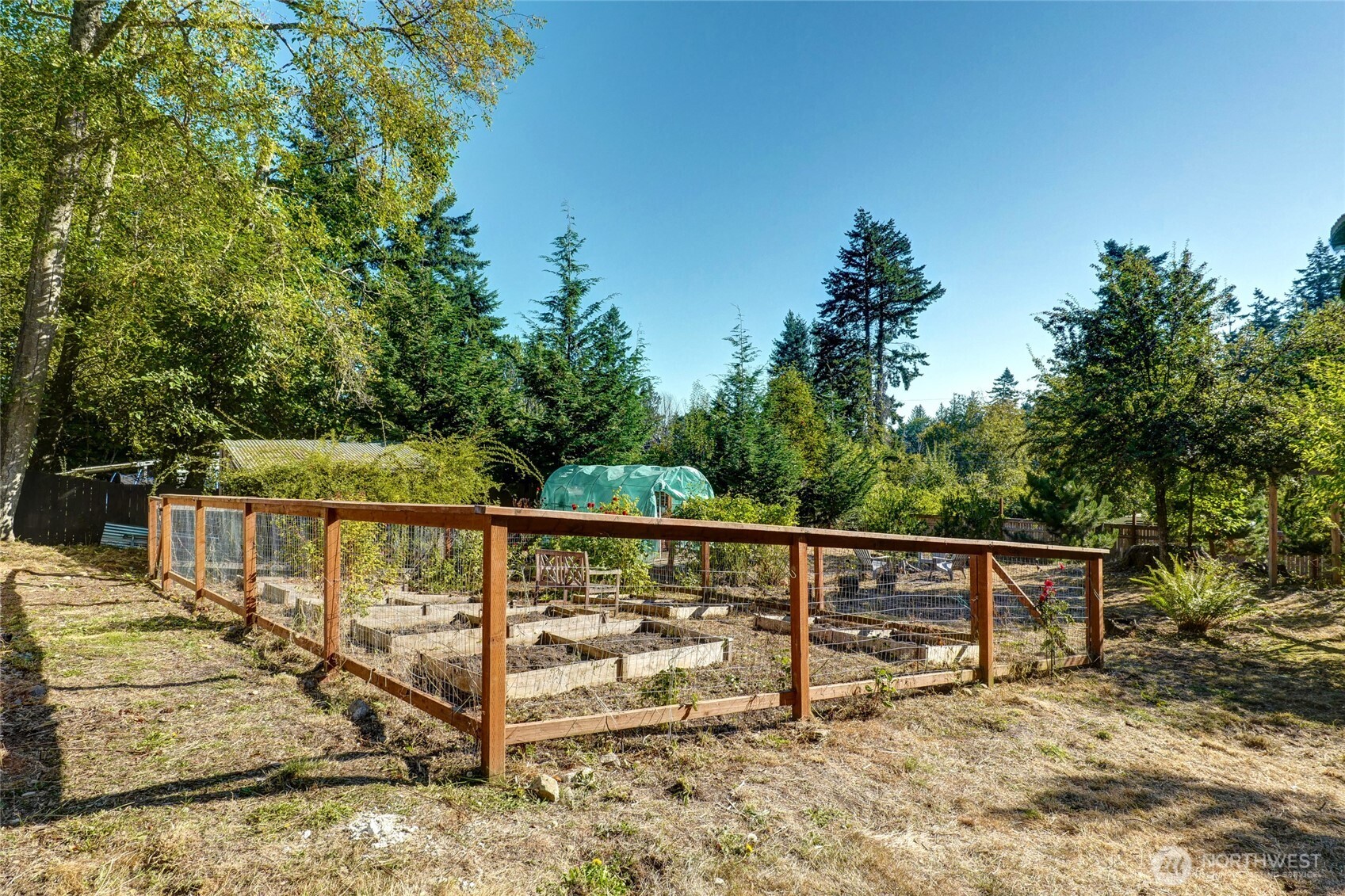 10414 Southwest 110th Street Vashon, WA 98070 - Photo 30 of 37 a view of wooden deck