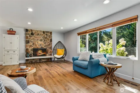 $875,000 | 10414 Southwest 110th Street, Vashon, WA 98070