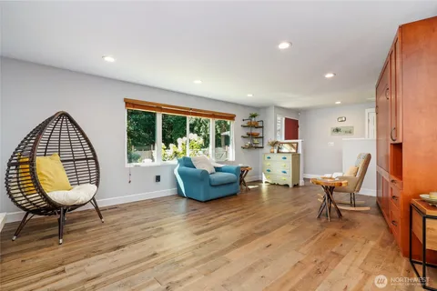 $875,000 | 10414 Southwest 110th Street, Vashon, WA 98070