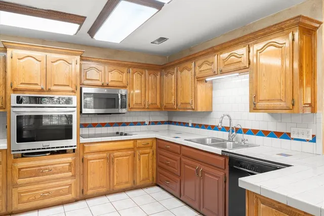 $298,000 | 410 Etheridge Road, Canton, TX 75103