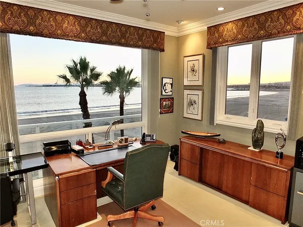 $2,350,000 | 1700 Bluff Place, Unit 1, Long Beach, CA 90802