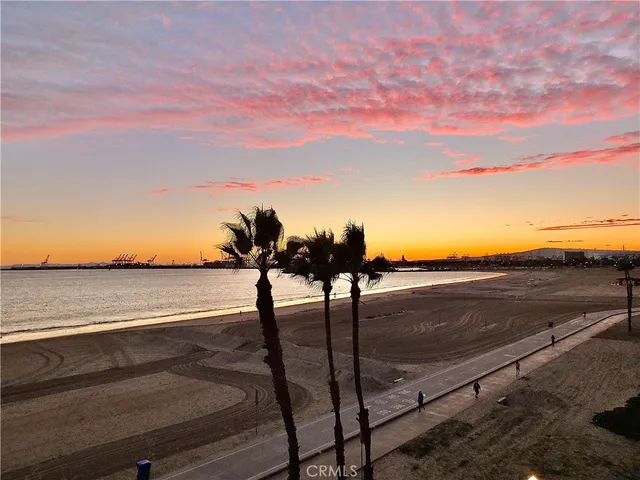 $2,599,999 | 1700 Bluff Place, Unit 1, Long Beach, CA 90802