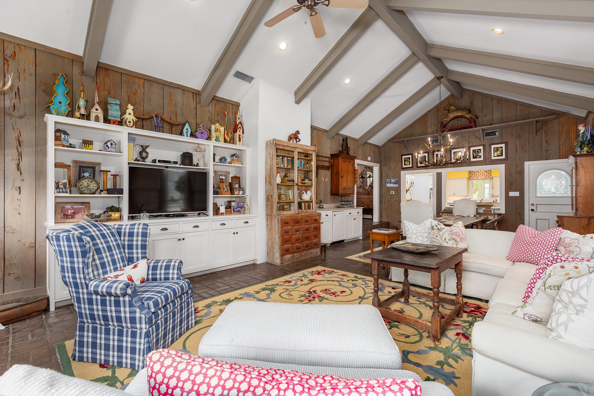 2908 Robichaux Road Pattison, TX 77423 - Photo 24 of 50 a living room with furniture and flat screen tv