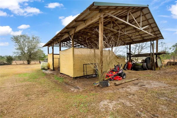 a view of outdoor space