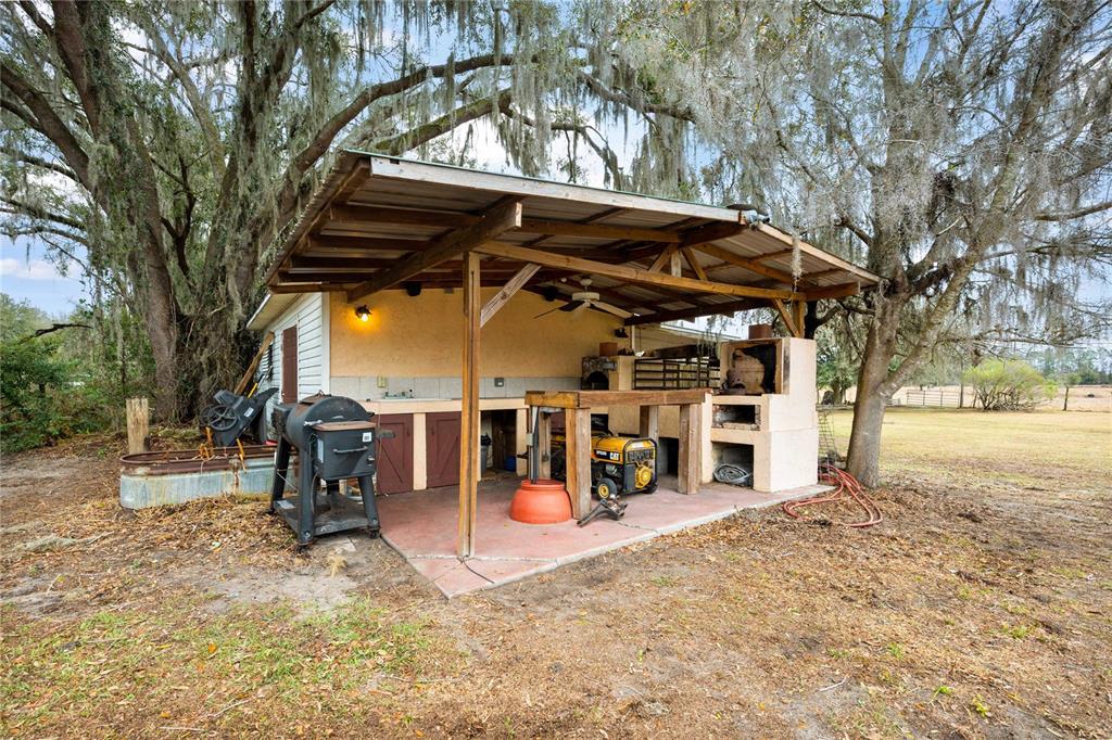 12237 County Road 727 Webster, FL 33597 - Photo 35 of 38