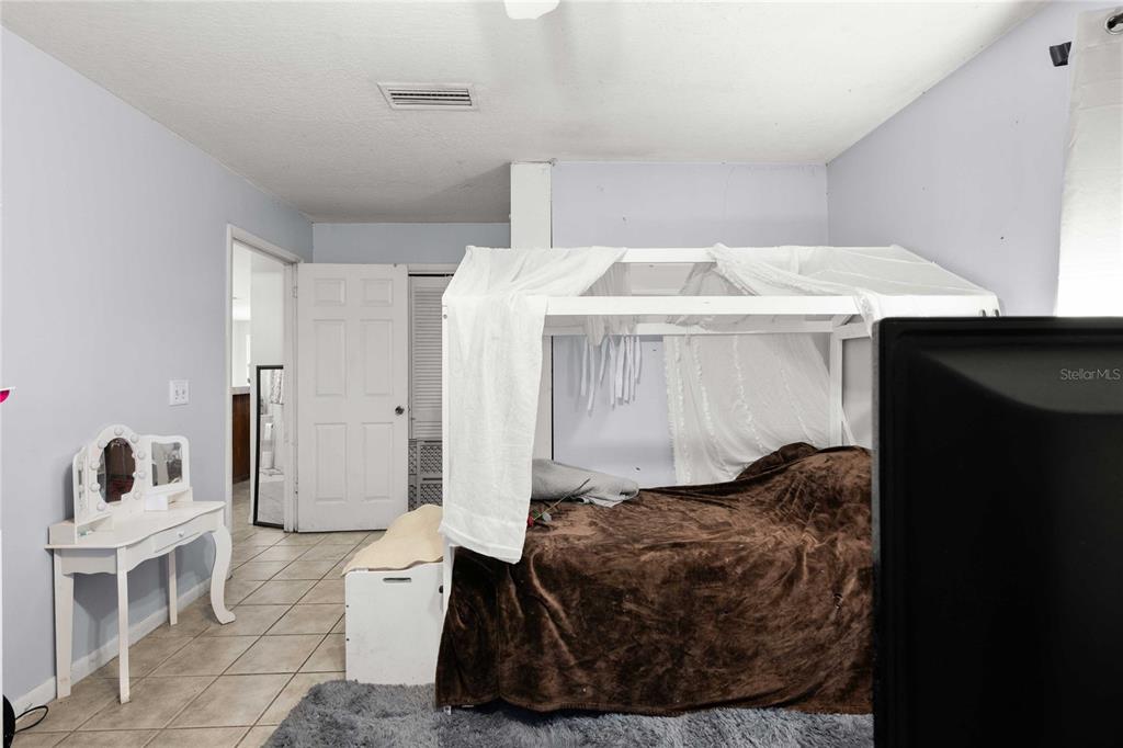 12237 County Road 727 Webster, FL 33597 - Photo 9 of 38