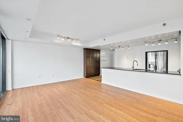 $3,450 | 1530 Key Boulevard, Unit 930, Arlington, VA 22209