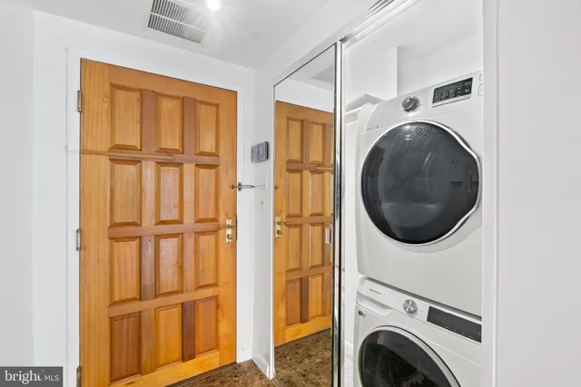 $3,450 | 1530 Key Boulevard, Unit 930, Arlington, VA 22209