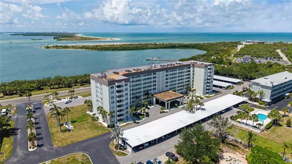 $219,900 | 9 Forbes Place, Unit 205, Dunedin, FL 34698