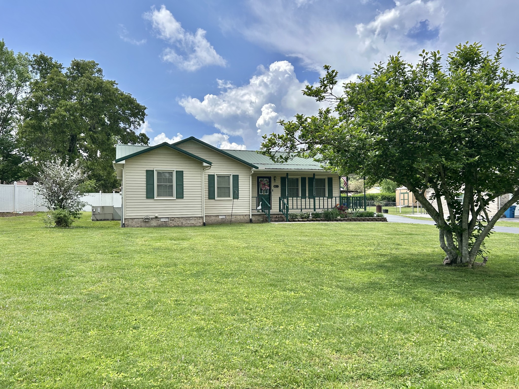 1306 McMahan Street Manchester, TN 37355 - Photo 3 of 48