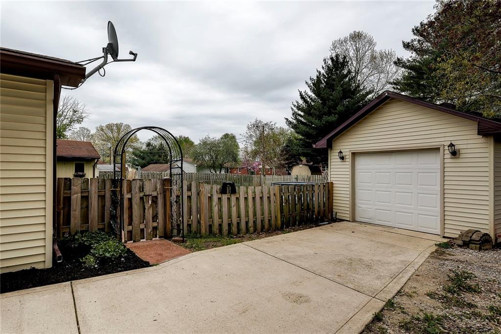 4370 Windsor Road Brownsburg, IN 46112 - Photo 7 of 48 Gallery Image 7