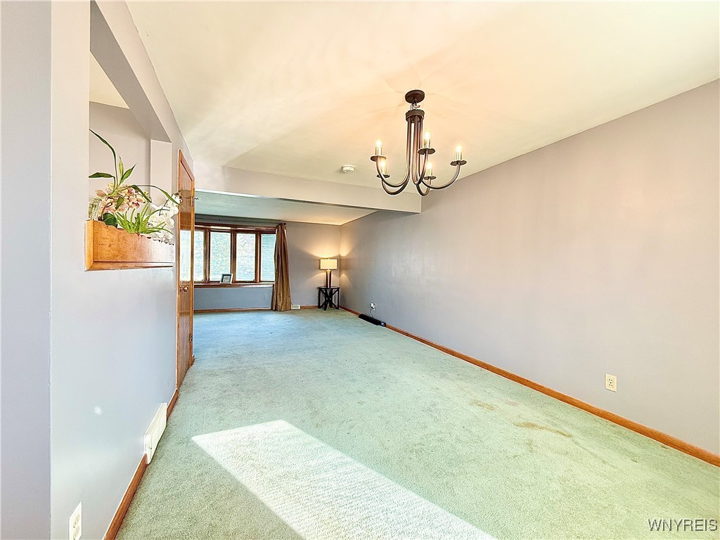 48 Springfield Avenue Tonawanda, NY 14150 - Photo 8 of 34