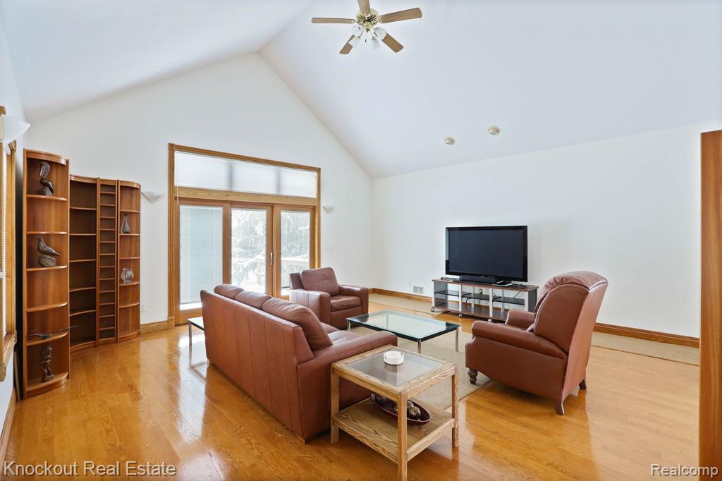 7070 South Beyer Road Frankenmuth, MI 48734 - Photo 12 of 79 Gallery Image 12