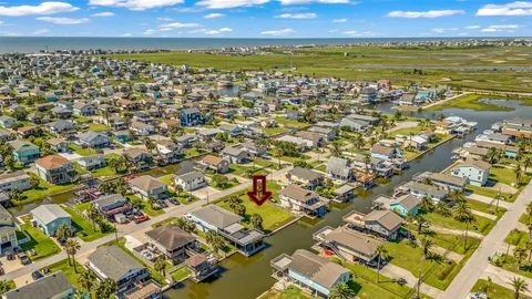 $287,000 | 16530 Nassau Way, Jamaica Beach, TX 77554