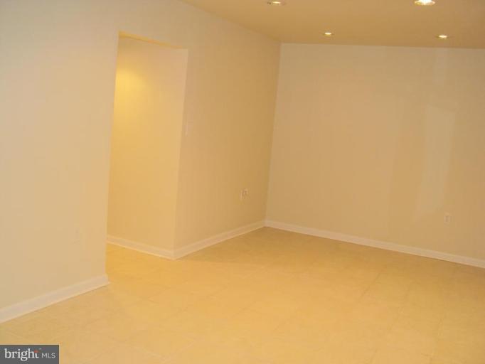2394 Cloudcroft Square Reston, VA 20191 - Photo 17 of 19 Basement #2
