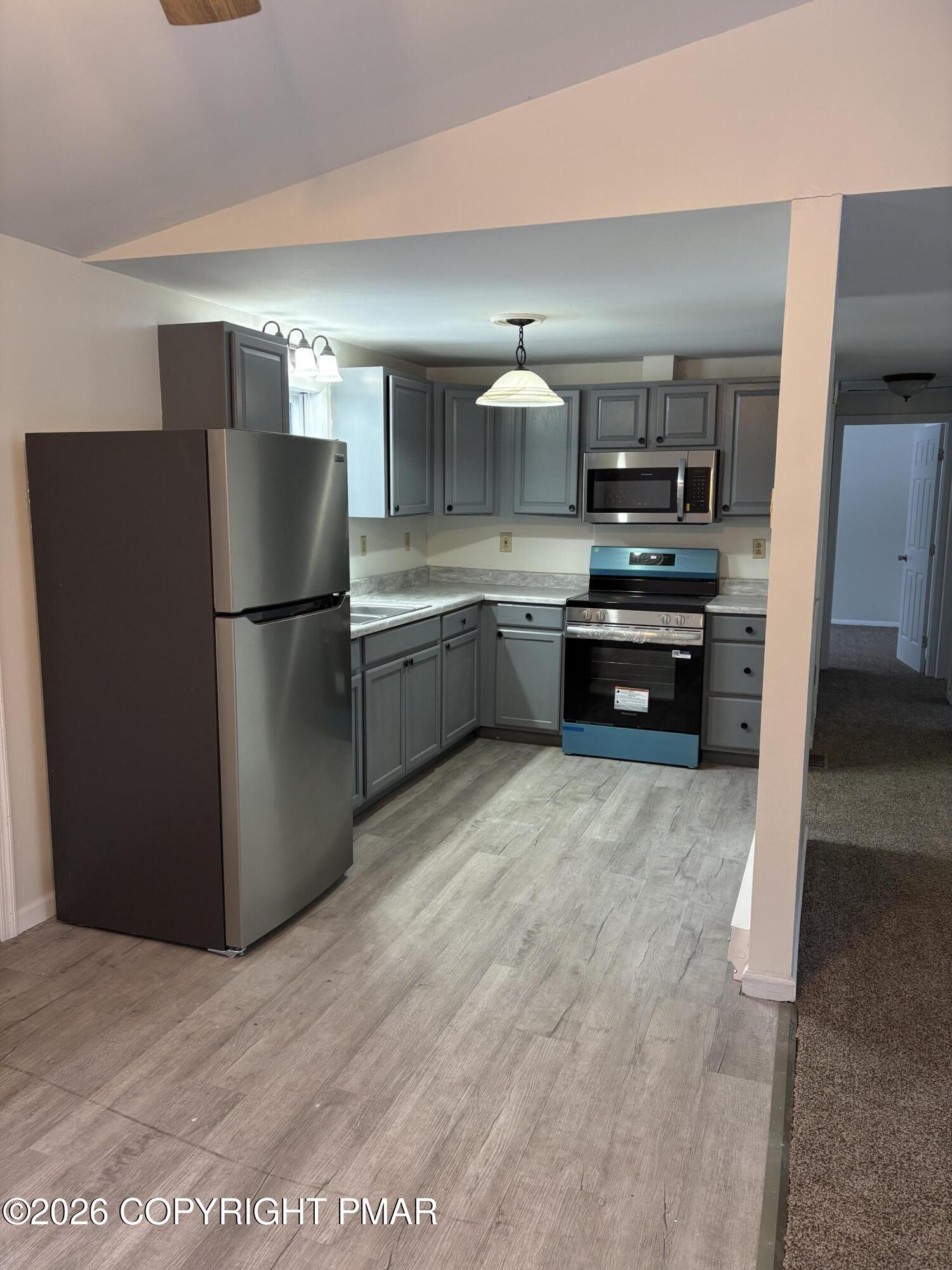 4161 Romeo Road Tobyhanna, PA 18466 - Photo 5 of 26 IMG_4926