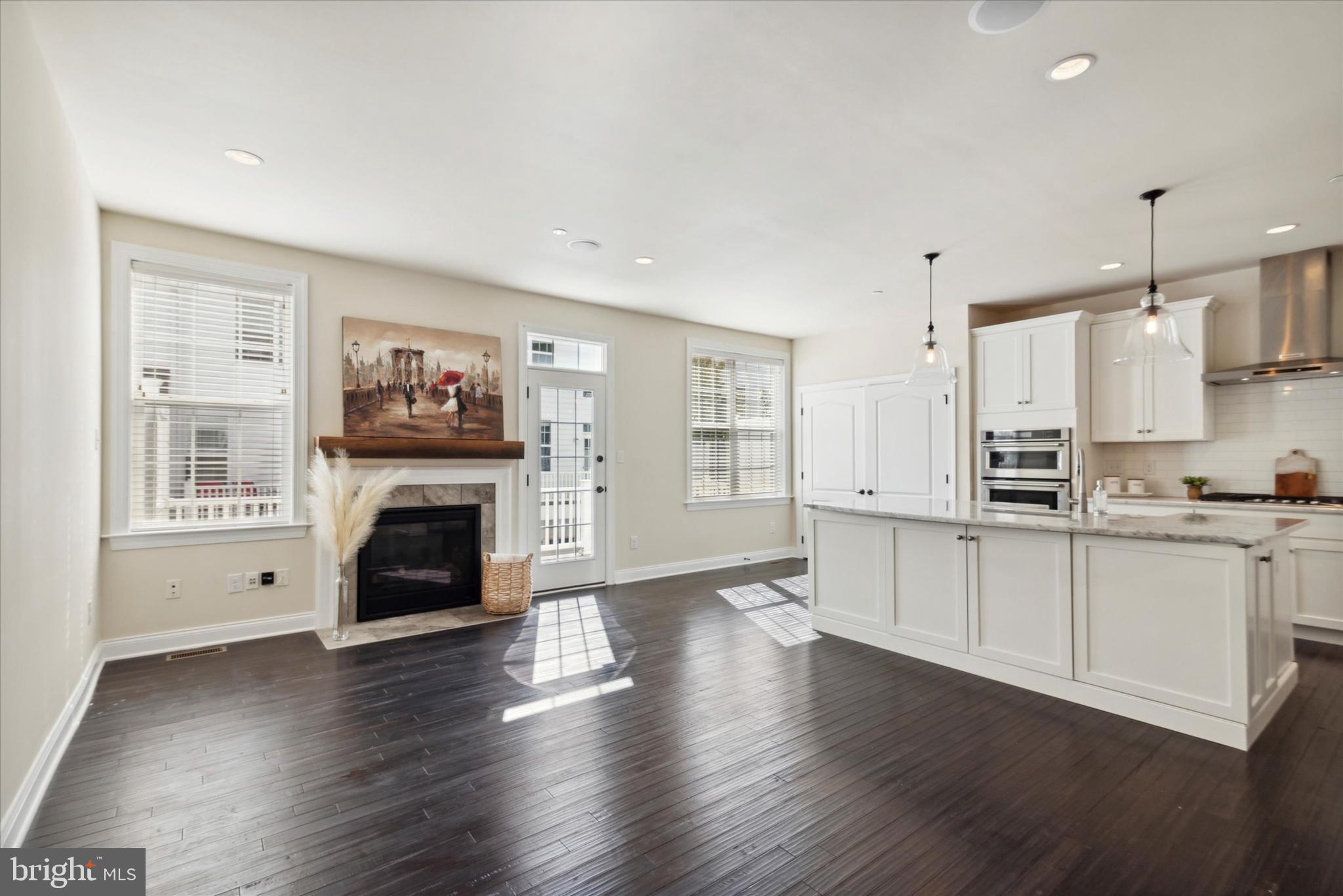204 Jackdaw Alley Springfield, PA 19064 - Photo 6 of 26 Family Room