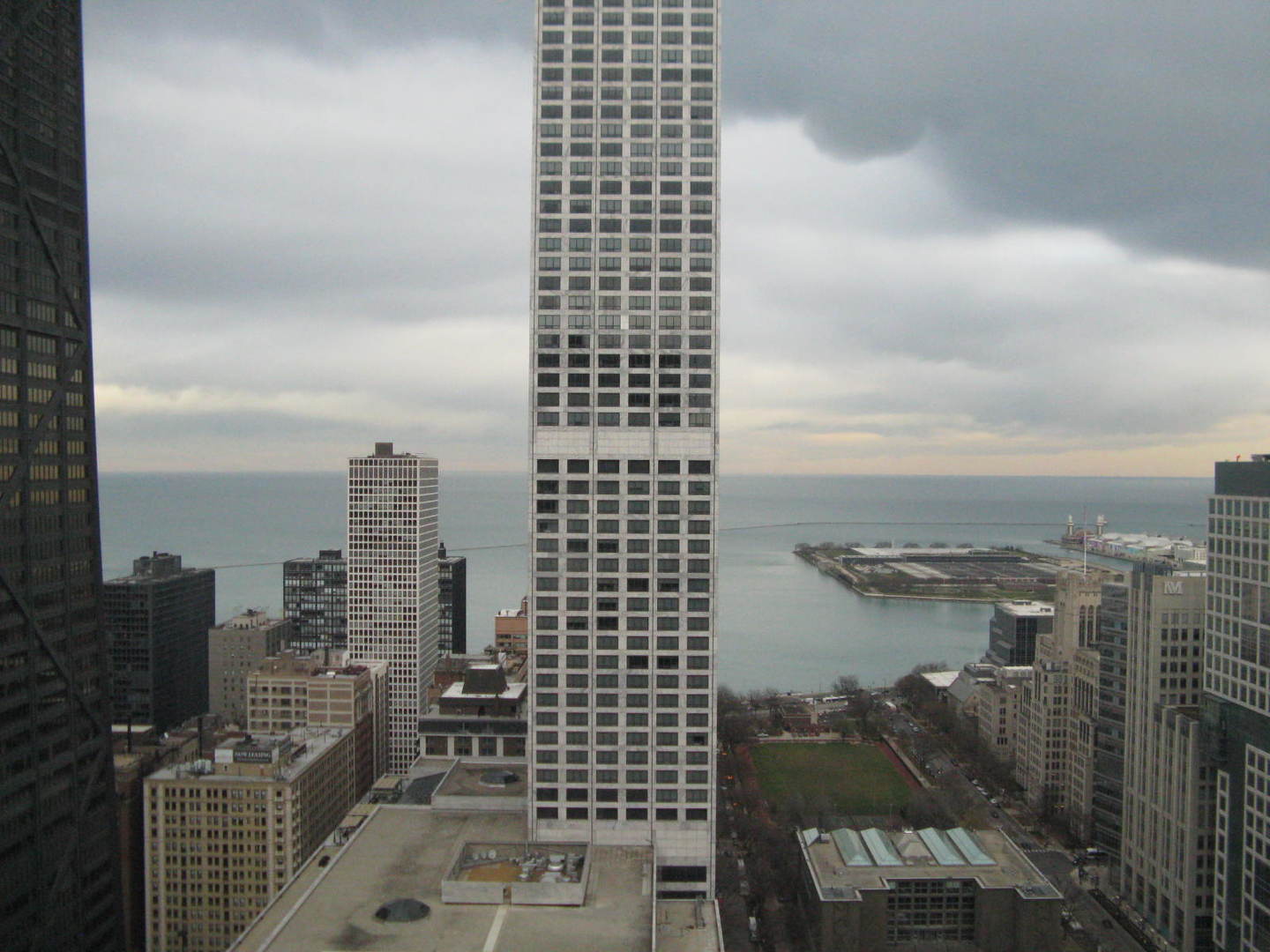 111 East Chestnut Street, Unit 45K Chicago, IL 60611 - Photo 3 of 15 a city view