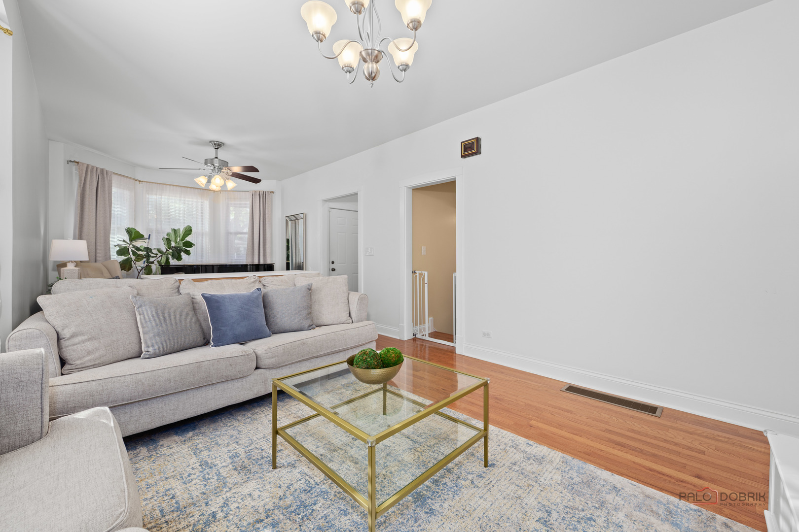 4313 North Ridgeway Avenue Chicago, IL 60618 - Photo 10 of 48 Gallery Image 10