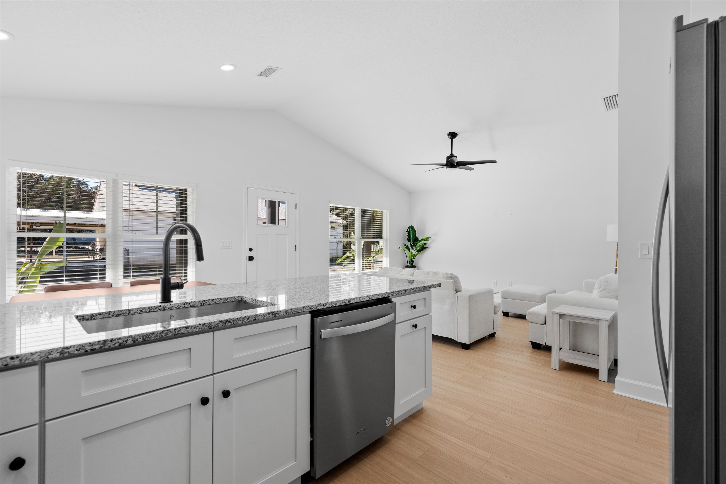 71 Helen Street St. Augustine, FL 32084 - Photo 6 of 38