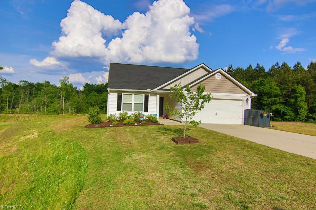 338 Mason Trace Burlington, NC 27217 - Photo 4 of 30