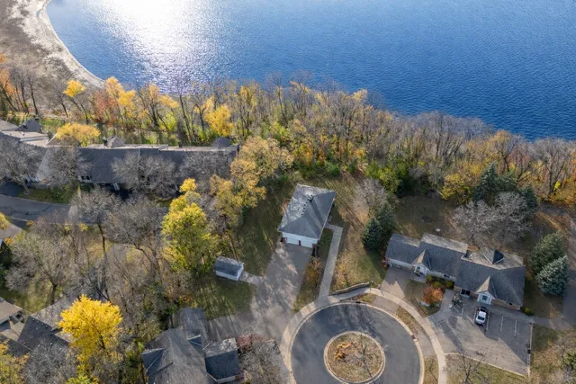 $599,900 | 14085 85th Place North, Maple Grove, MN 55369