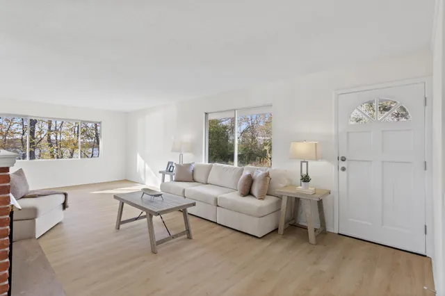 $599,900 | 14085 85th Place North, Maple Grove, MN 55369