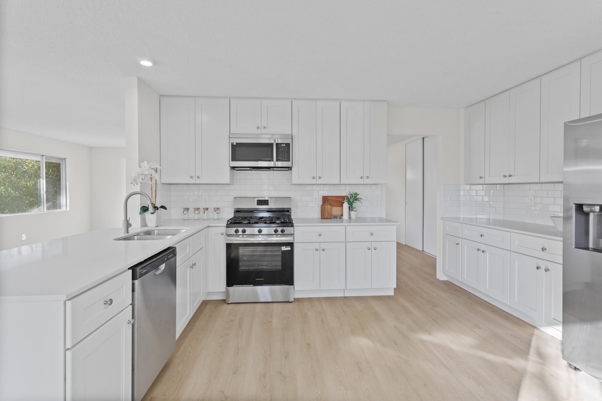 14085 85th Place North Maple Grove, MN 55369 - Photo 10 of 40