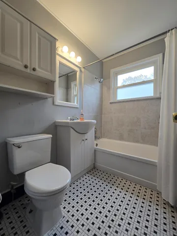 $169,900 | 4506 Syracuse Street, Dearborn Heights, MI 48125