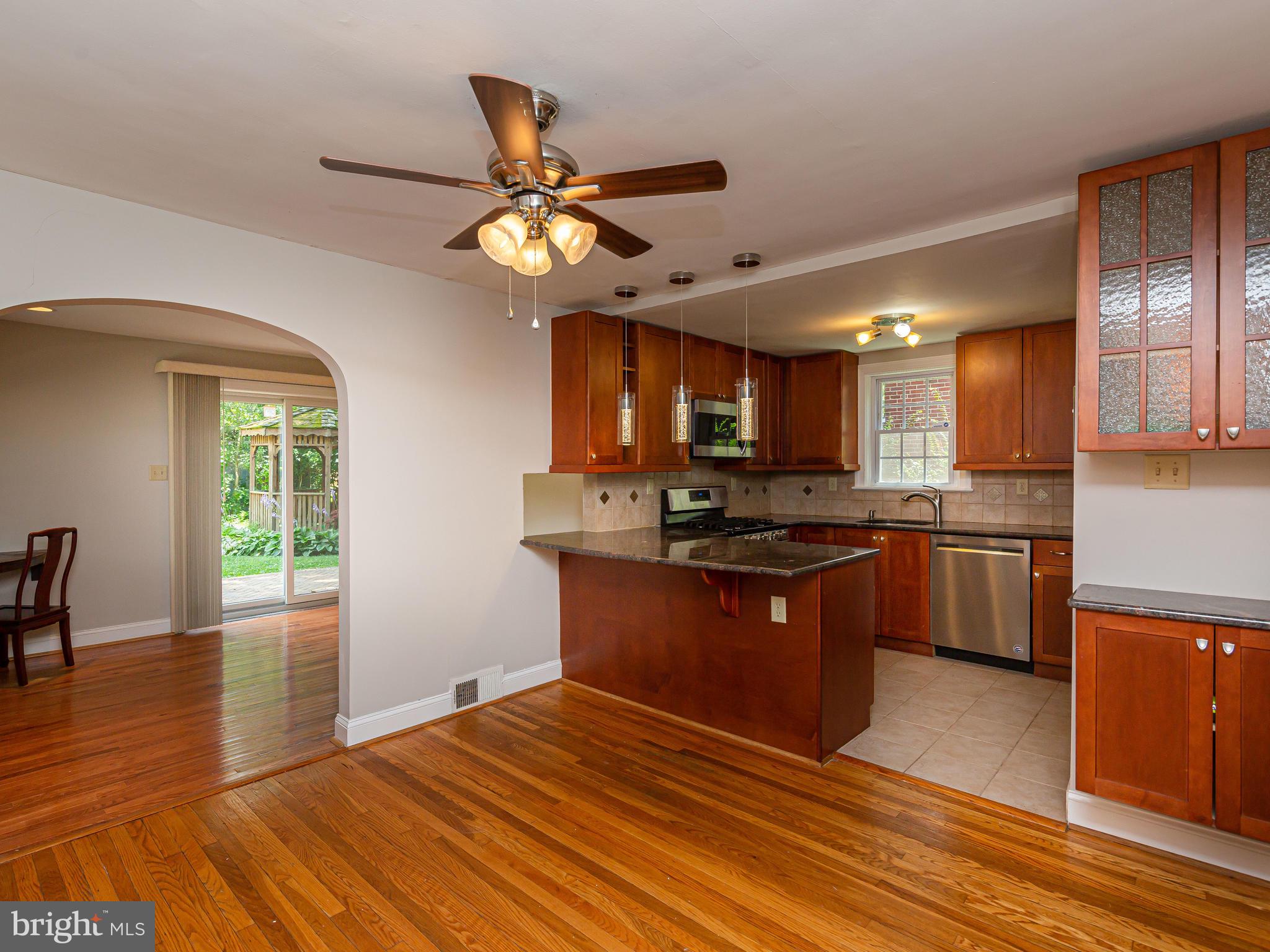 227 Crosshill Road Wynnewood, PA 19096 - Photo 15 of 28