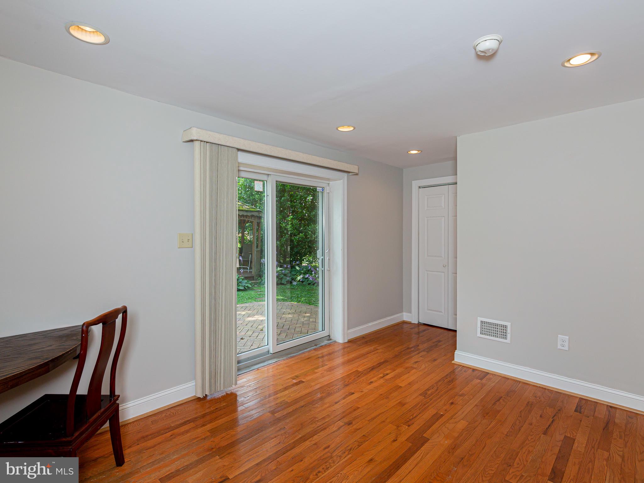 227 Crosshill Road Wynnewood, PA 19096 - Photo 18 of 28