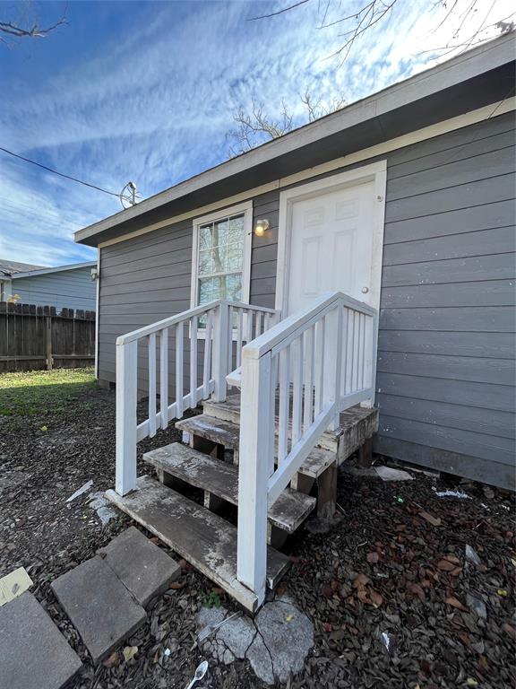 5142 Higgins St Unit A