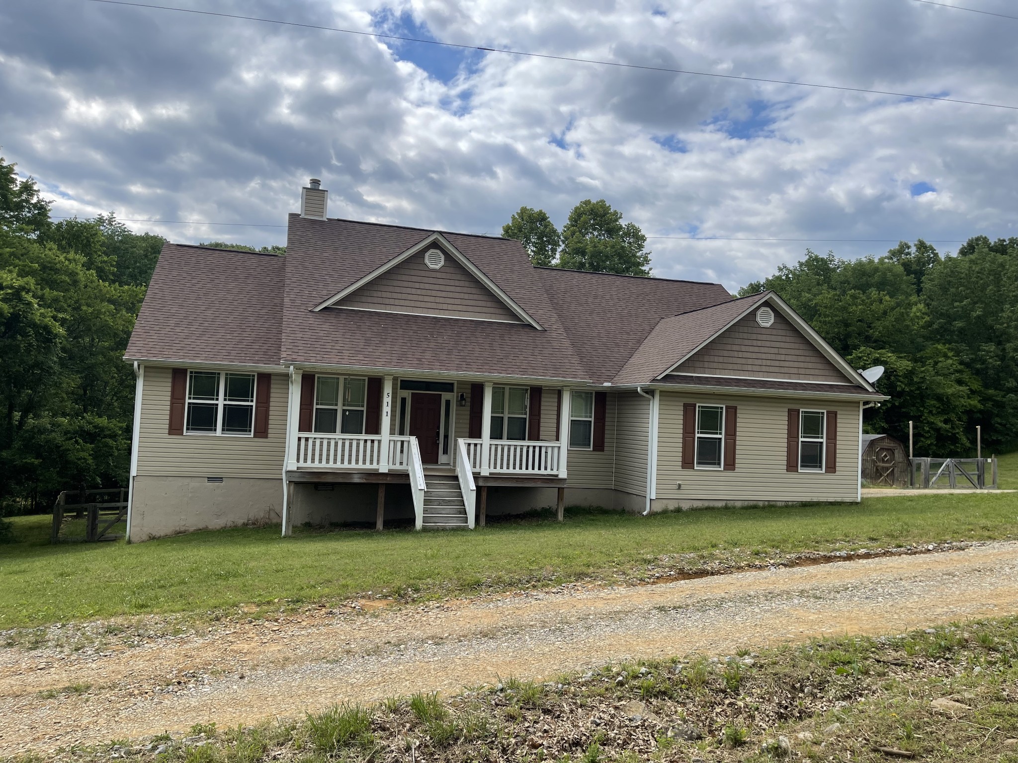 511 Franklin Road Gallatin, TN 37066 - Photo 1 of 47 front view of a house with a garden