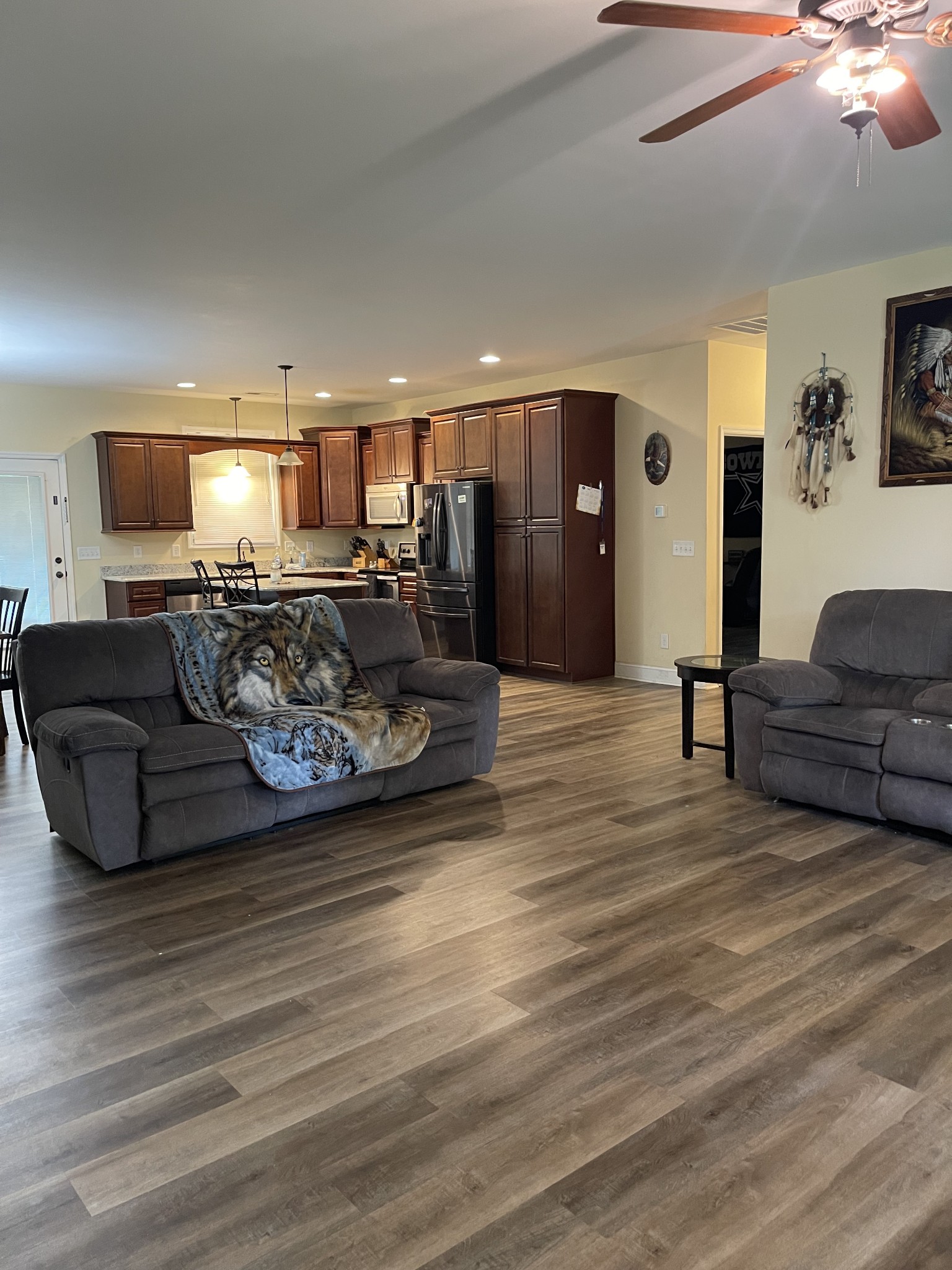 511 Franklin Road Gallatin, TN 37066 - Photo 12 of 47 a living room with furniture