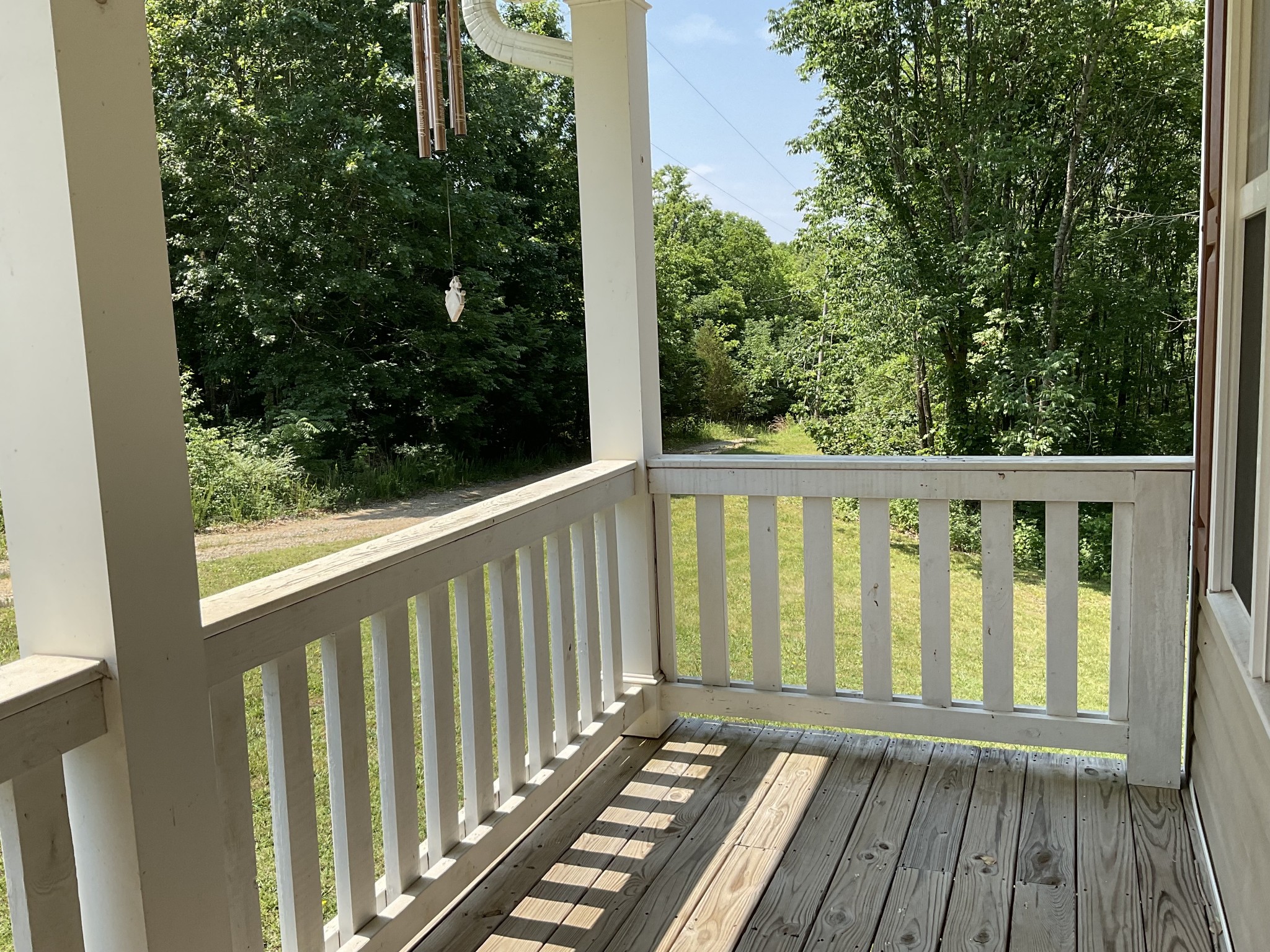511 Franklin Road Gallatin, TN 37066 - Photo 46 of 47 a view of a wooden balcony