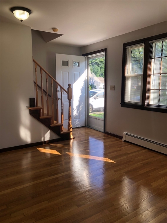 264 Stone Street Walpole, MA 02081 - Photo 10 of 35