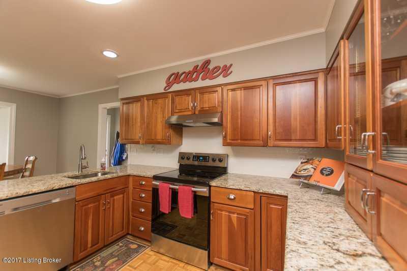 6610 Foxcroft Road Prospect, KY 40059 - Photo 15 of 61 Small10water#water