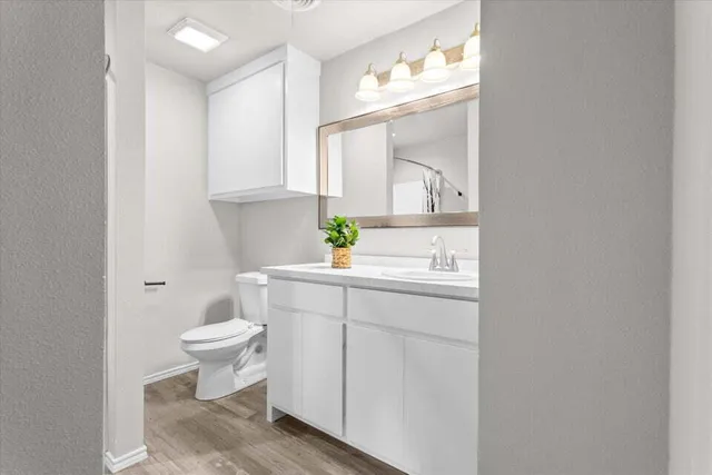 $1,550 | 327 Hiracheta Drive, New Home, TX 79381