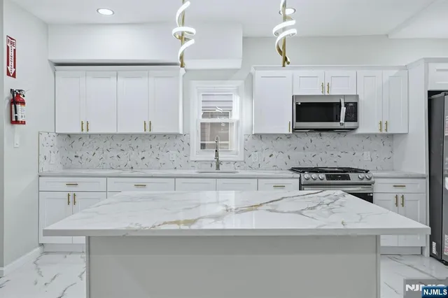 $475,000 | 14 Ruth Street, Irvington, NJ 07111