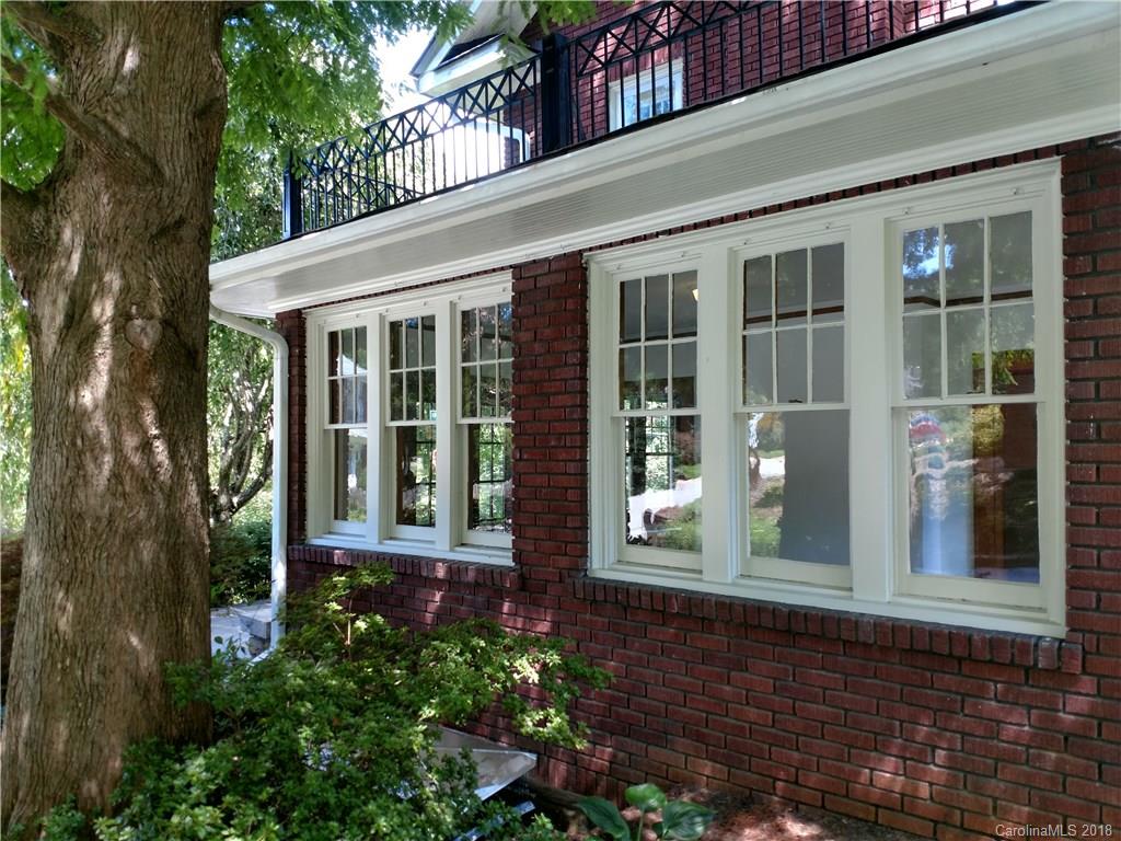 73 Gracelyn Road Asheville, NC 28804 - Photo 4 of 14 Gallery Image 4