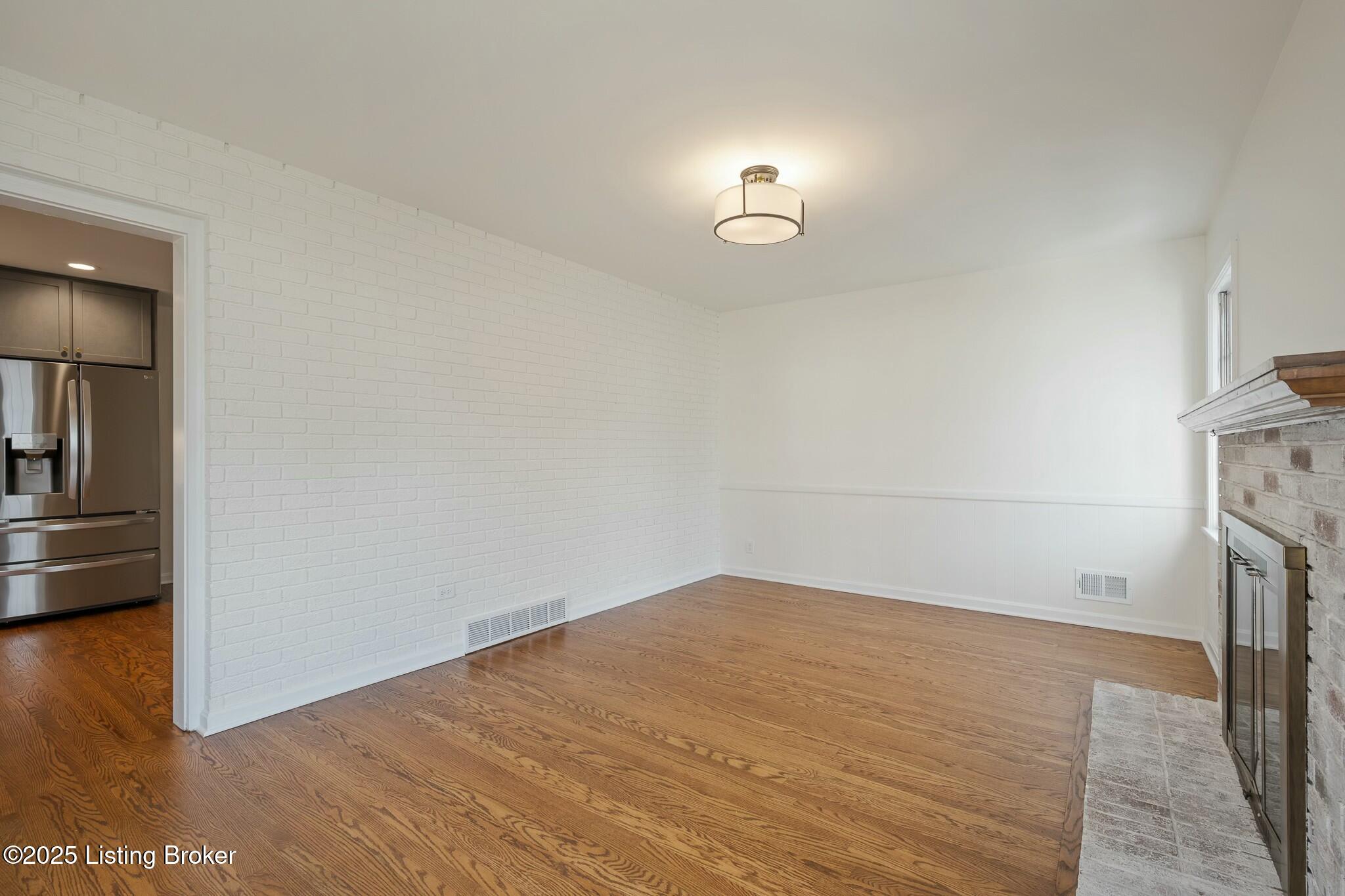 2320 Broadmeade Road Louisville, KY 40205 - Photo 19 of 38 Den
