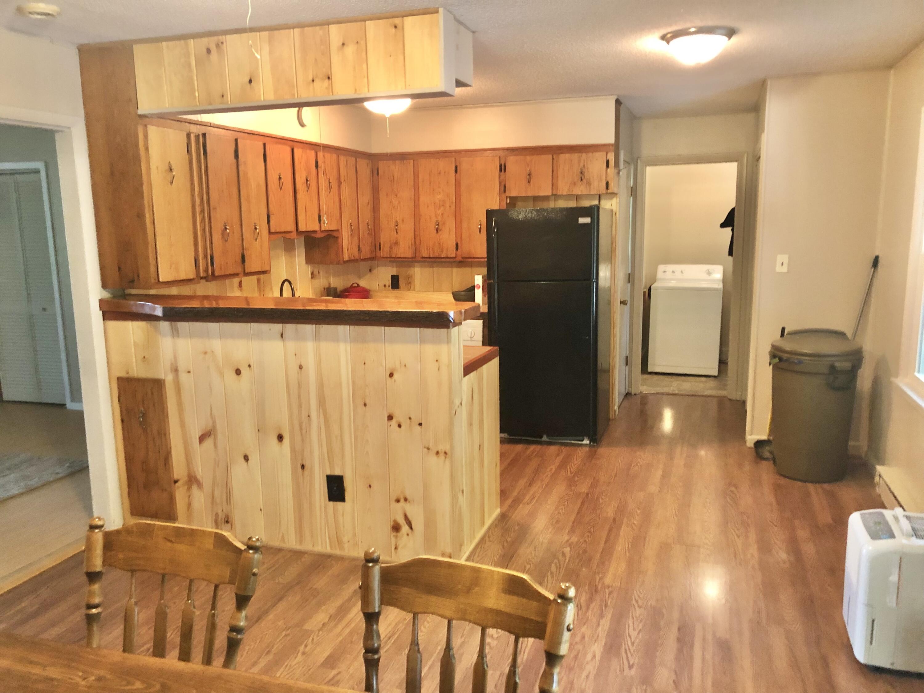 170 Wolfe Lane Butler, TN 37640 - Photo 13 of 34 IMG_3220