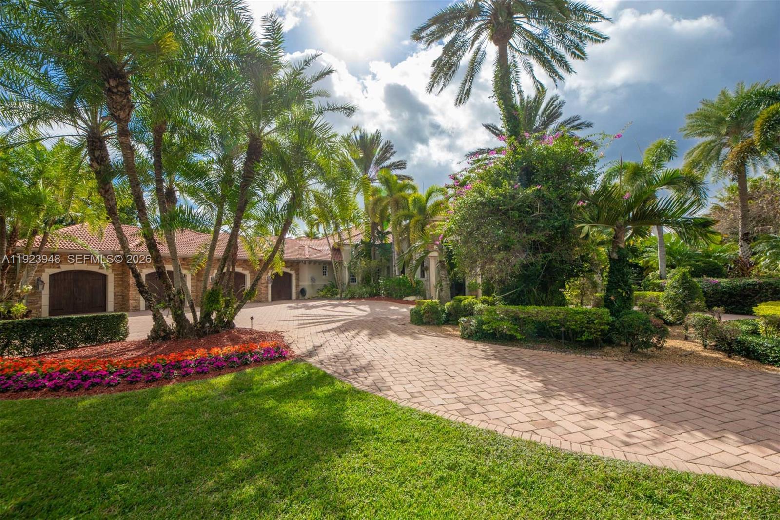 16740 Berkshire Court Southwest Ranches, FL 33331 - Photo 8 of 92