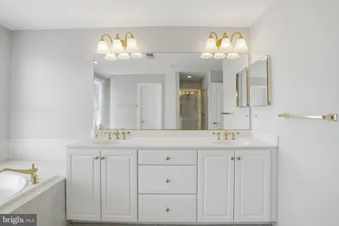 $1,199,888 | 7714 Spoleto Lane, Unit 54, McLean, VA 22102