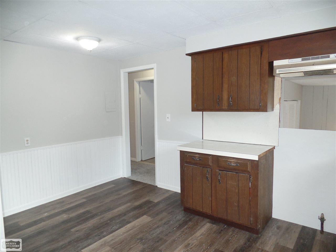 2240 Durham Road Utica, MI 48317 - Photo 5 of 11 50028146-4.JPG