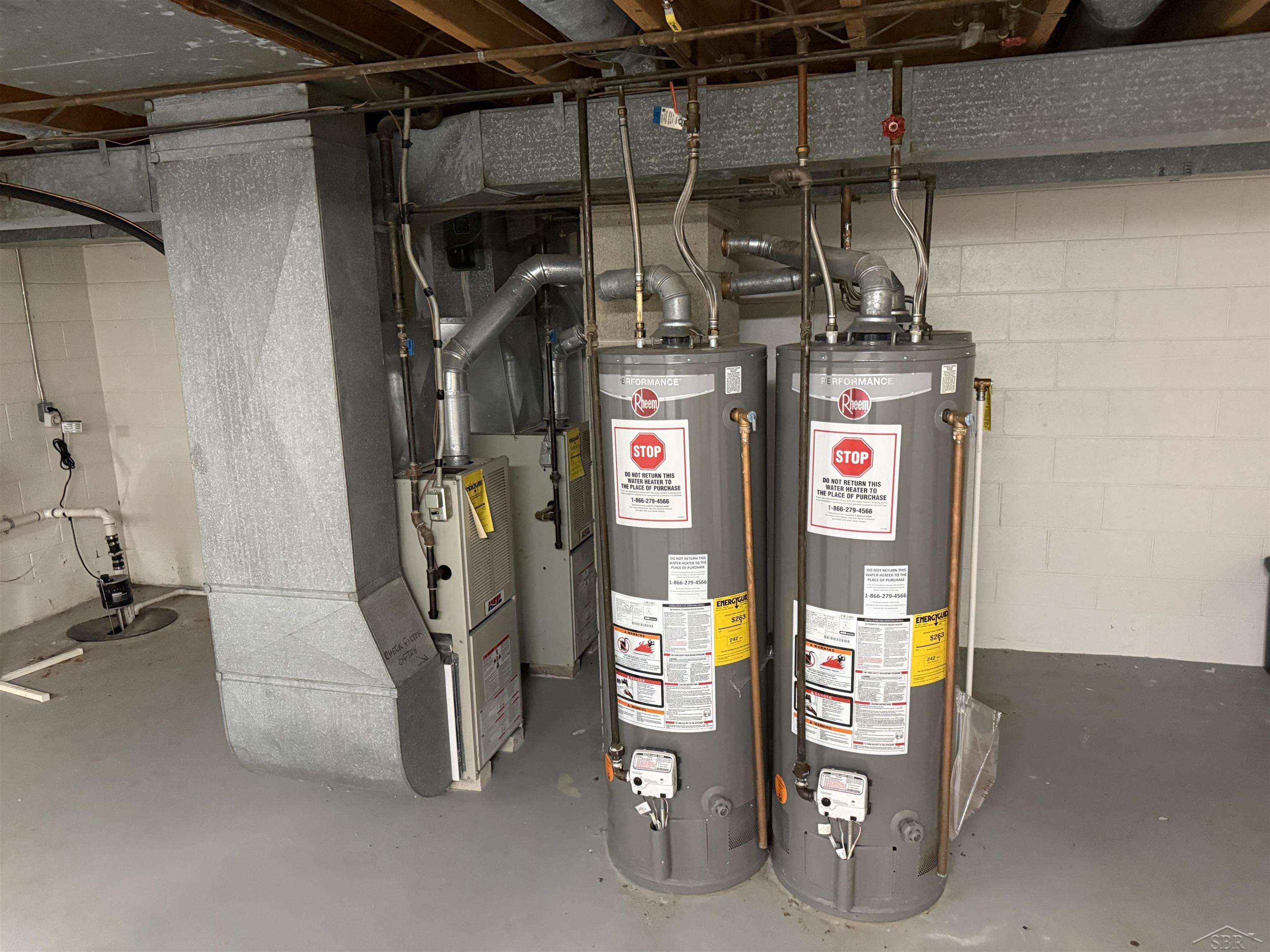 3480 Shattuck Road Saginaw, MI 48603 - Photo 6 of 14 50185344-1f084af8-c1d4-46ef-ace5-855c669e84c7.JPG